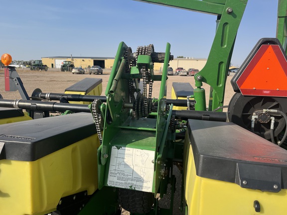 2003 John Deere 1760 Planter