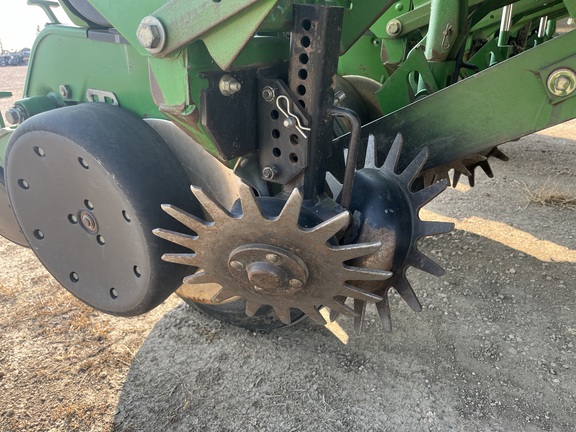 2003 John Deere 1760 Planter