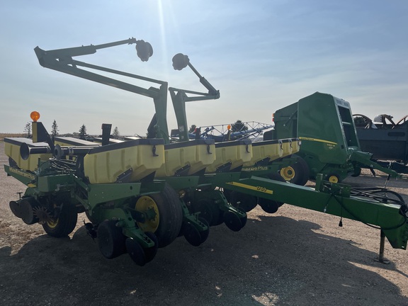 2003 John Deere 1760 Planter