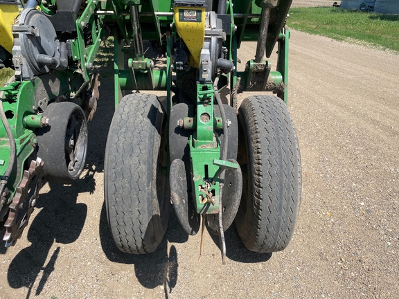 2012 John Deere 1770NT CCS Planter