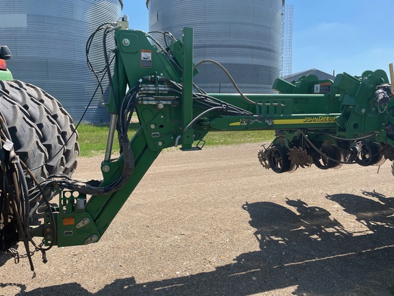 2012 John Deere 1770NT CCS Planter