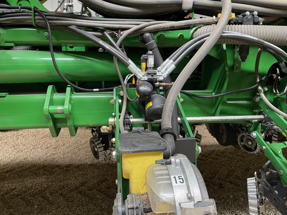 2013 John Deere 1770NT Planter