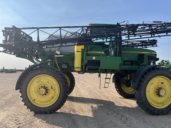 2001 John Deere 4710 Sprayer/High Clearance