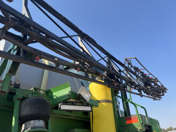 2001 John Deere 4710 Sprayer/High Clearance