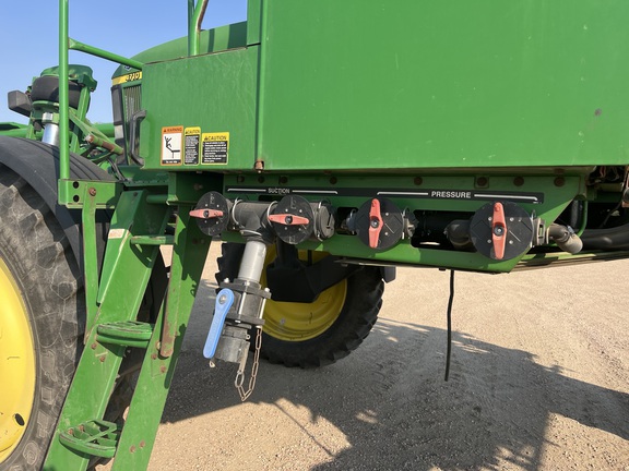 2001 John Deere 4710 Sprayer/High Clearance