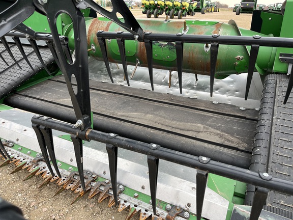 2022 John Deere HD50R Header Combine