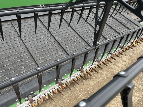 2022 John Deere HD50R Header Combine