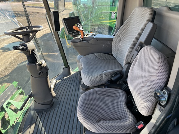 2018 John Deere S790 Combine