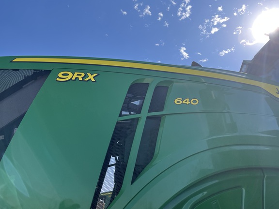 2022 John Deere 9RX 640 Tractor Rubber Track