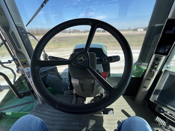 2022 John Deere 9RX 640 Tractor Rubber Track