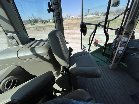 2022 John Deere 9RX 640 Tractor Rubber Track