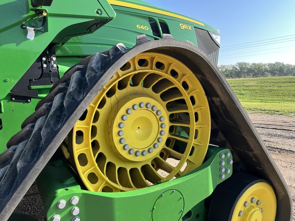 2022 John Deere 9RX 640 Tractor Rubber Track