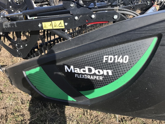 2019 MacDon FD140 Header Combine