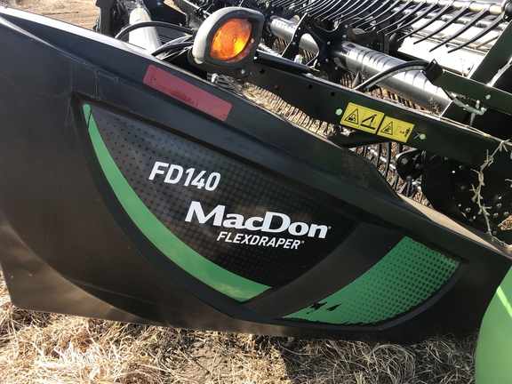 2019 MacDon FD140 Header Combine