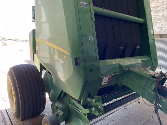 2023 John Deere 560M Baler/Round