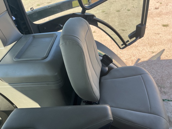 2023 John Deere 8R 340 Tractor