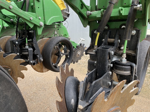 2022 John Deere DB90 Planter