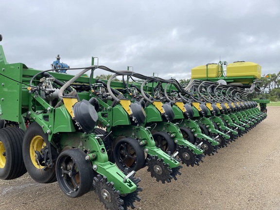 2022 John Deere DB90 Planter