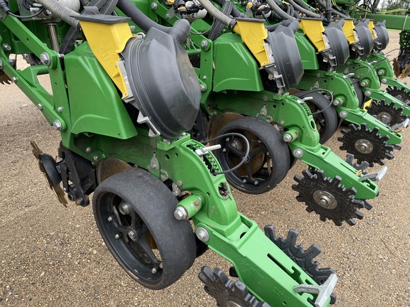 2022 John Deere DB90 Planter