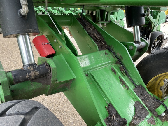 2022 John Deere DB90 Planter