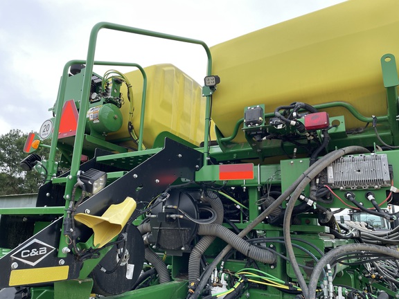 2022 John Deere DB90 Planter