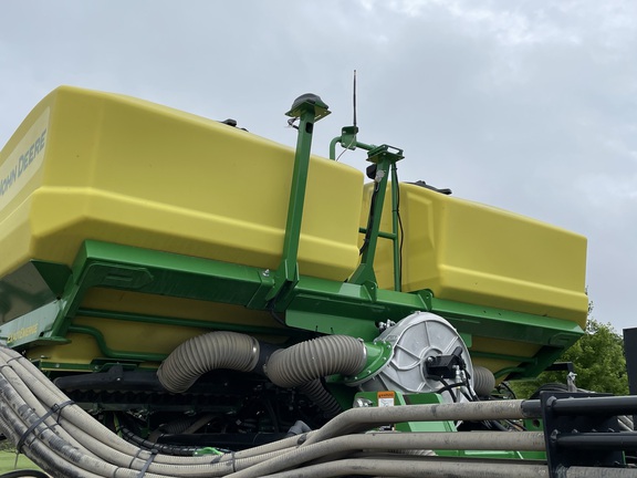 2022 John Deere DB90 Planter