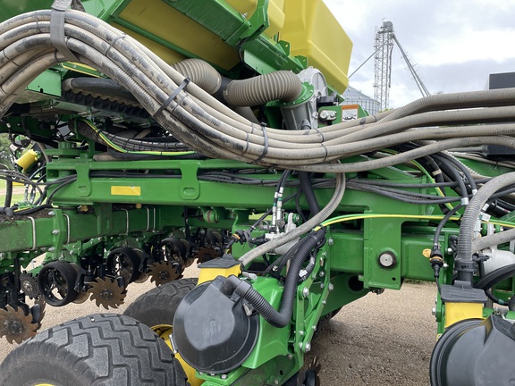 2022 John Deere DB90 Planter