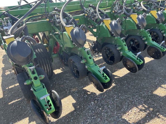 2022 John Deere DB90 Planter