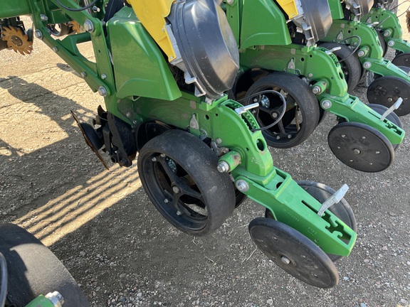 2022 John Deere DB90 Planter