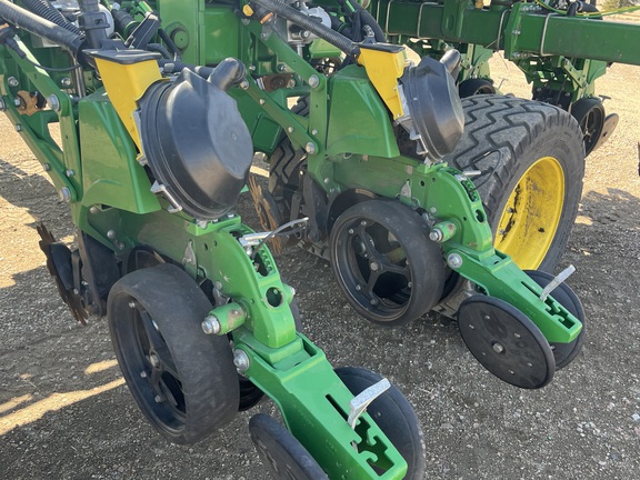 2022 John Deere DB90 Planter
