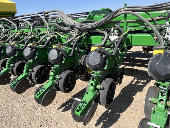 2022 John Deere DB90 Planter