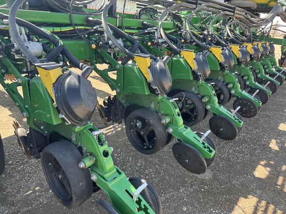 2022 John Deere DB90 Planter