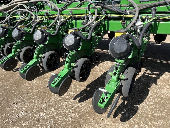 2022 John Deere DB90 Planter
