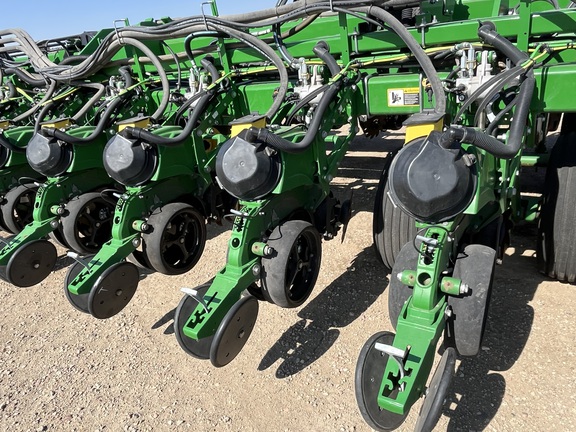 2022 John Deere DB90 Planter