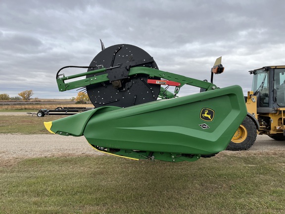 2023 John Deere HD40F Header Combine