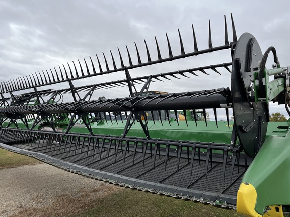 2023 John Deere HD40F Header Combine