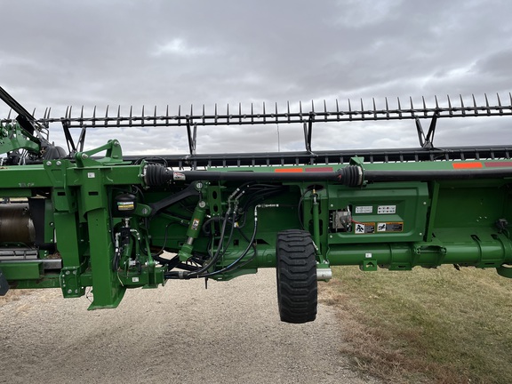 2023 John Deere HD40F Header Combine