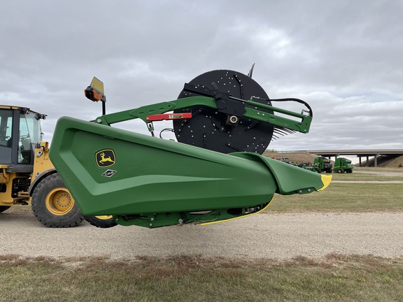 2023 John Deere HD40F Header Combine