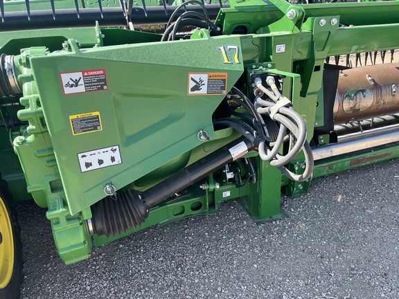 2023 John Deere HD40F Header Combine