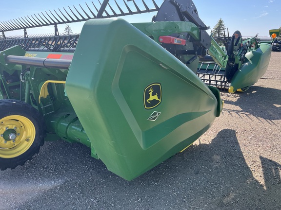 2023 John Deere HD40F Header Combine