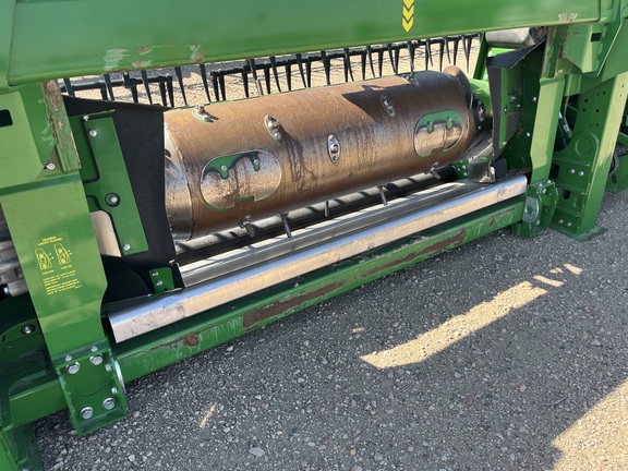 2023 John Deere HD40F Header Combine