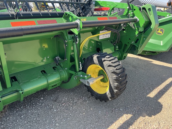 2023 John Deere HD40F Header Combine