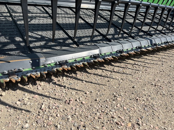 2023 John Deere HD40F Header Combine