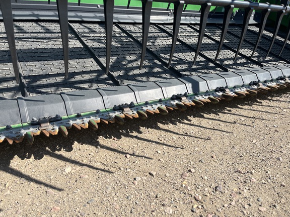 2023 John Deere HD40F Header Combine