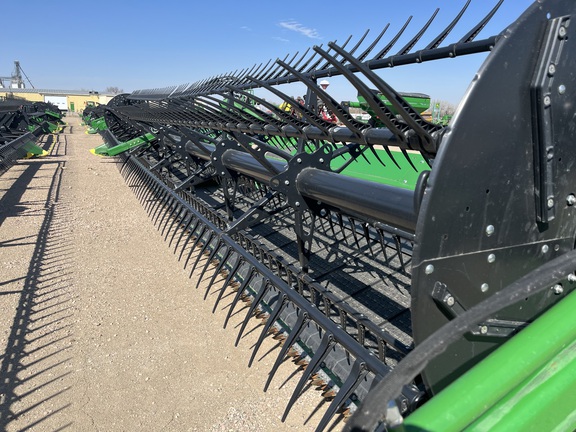 2023 John Deere HD40F Header Combine