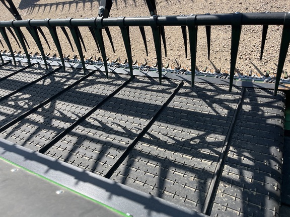 2023 John Deere HD40F Header Combine