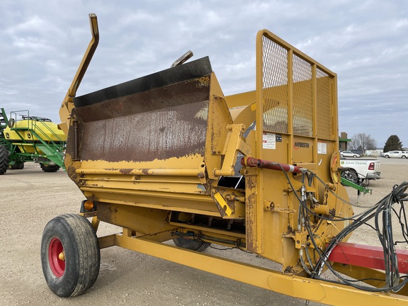 2011 Haybuster 2650 Bale Processor