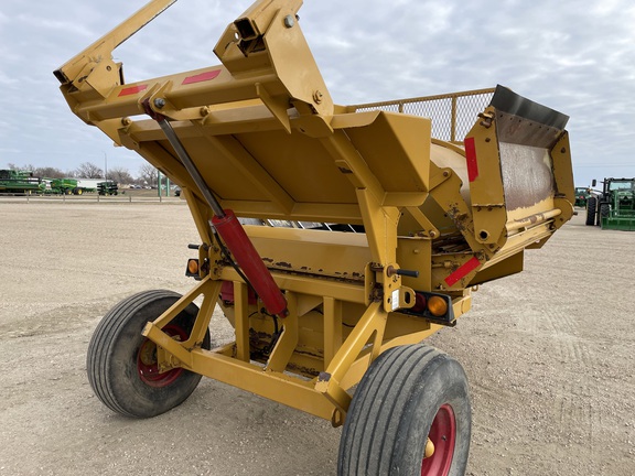 2011 Haybuster 2650 Bale Processor