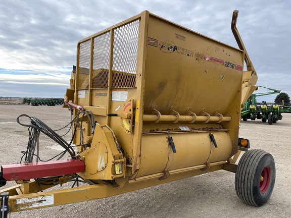 2011 Haybuster 2650 Bale Processor