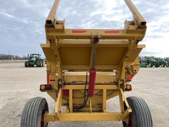 2011 Haybuster 2650 Bale Processor